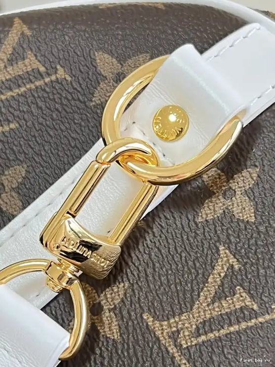 First bag ru 25 VUITTON LOUIS BANDOULIÈRE SPEEDY 0629